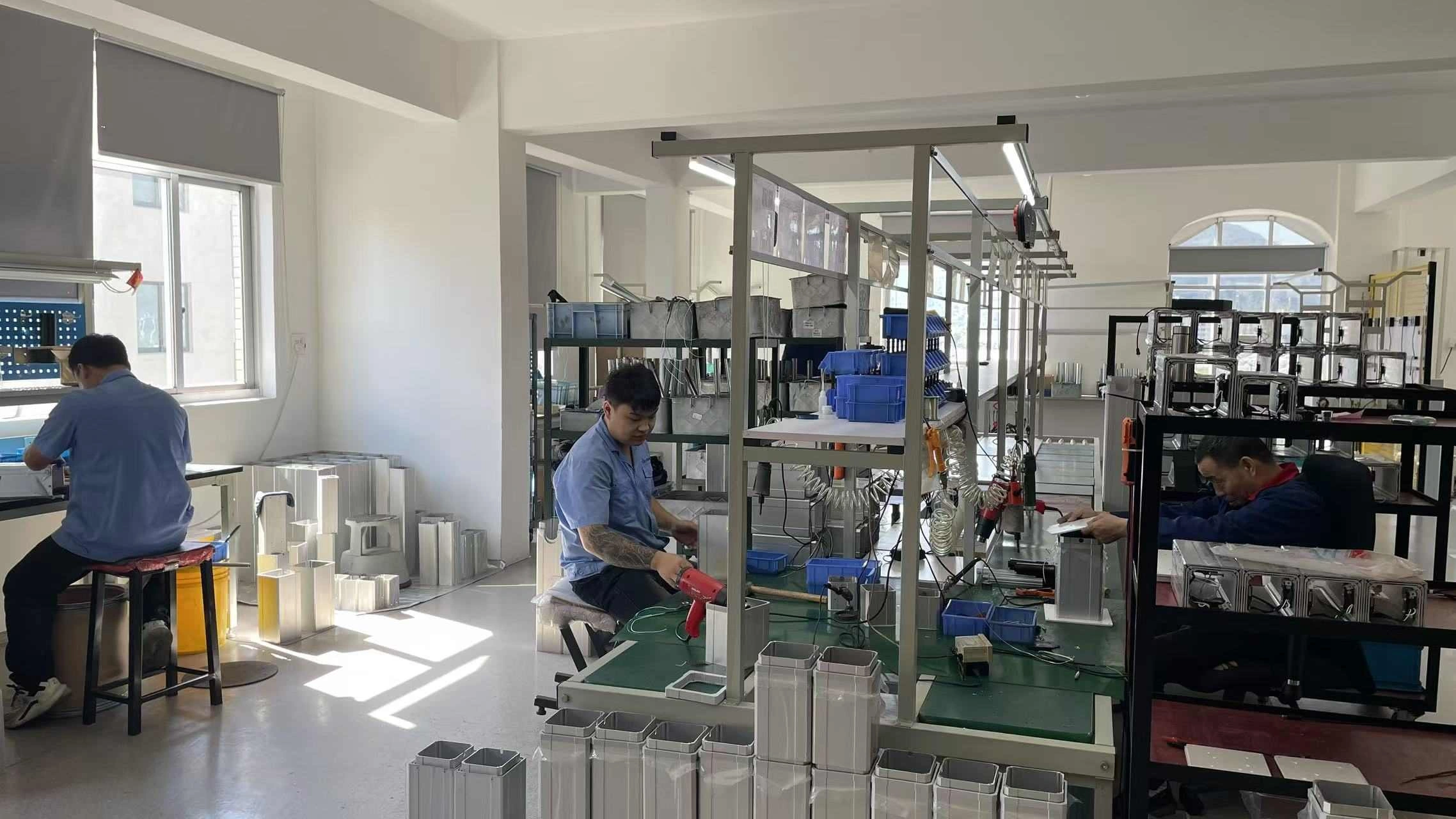 ServoCylMotion manufacturing environment and workstations